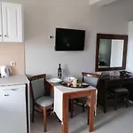 Ta Didymakia Apartments. Argostolion