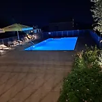Ta Didymakia Apartments. * Argostolion